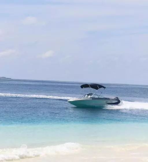پانسیون Ninos K.guraidhoo