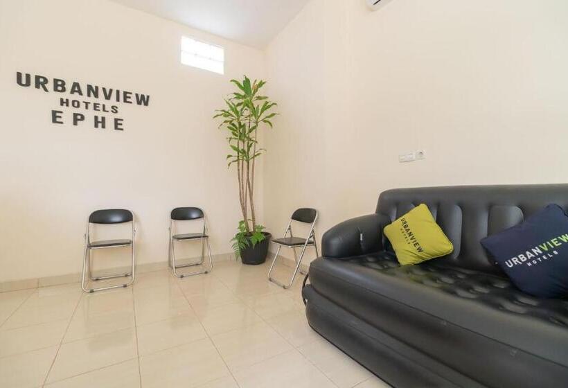 Urbanview Hotel Ephe Palembang