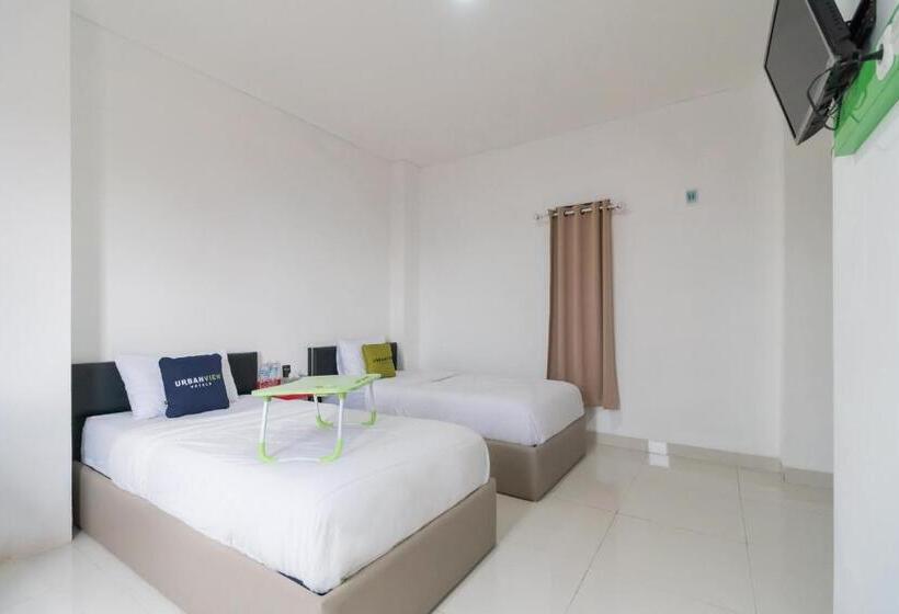 Urbanview Hotel Ephe Palembang