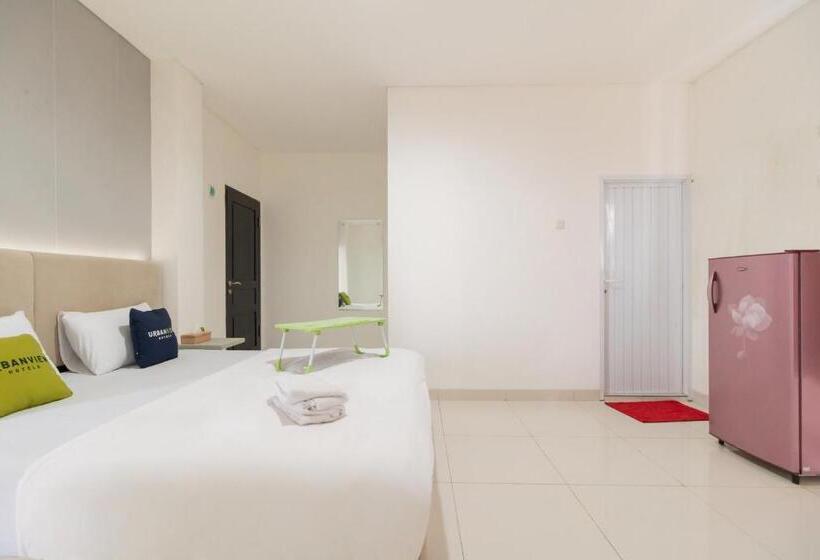 Urbanview Hotel Ephe Palembang