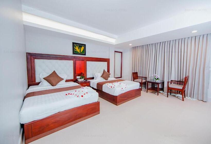 בית מלון כפרי Ban Ban