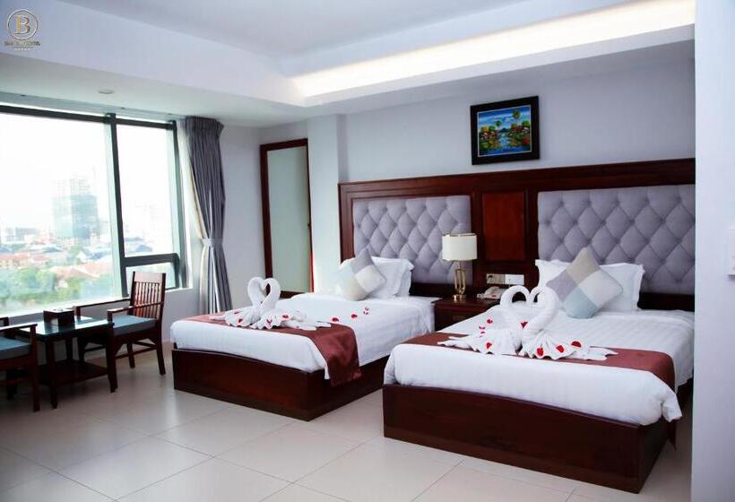 בית מלון כפרי Ban Ban