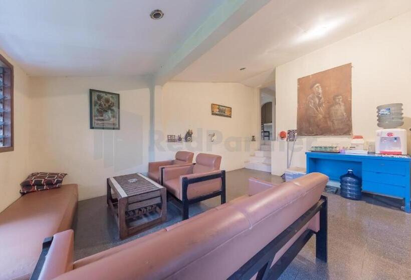 בית מלון כפרי Bens Homestay Mitra Reddoorz