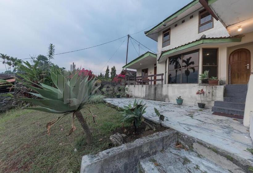 בית מלון כפרי Bens Homestay Mitra Reddoorz