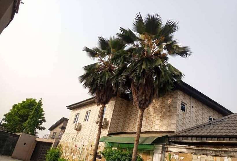 هتل Jaiye S Place