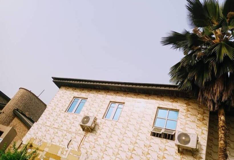 هتل Jaiye S Place