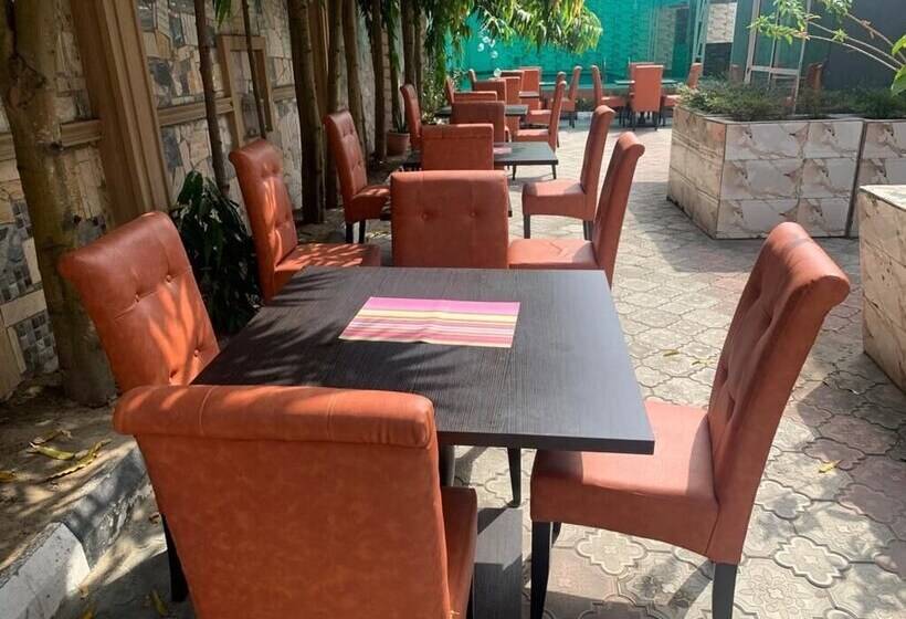 هتل Jaiye S Place