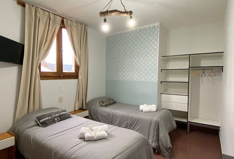 هتل Maktub Hosteria