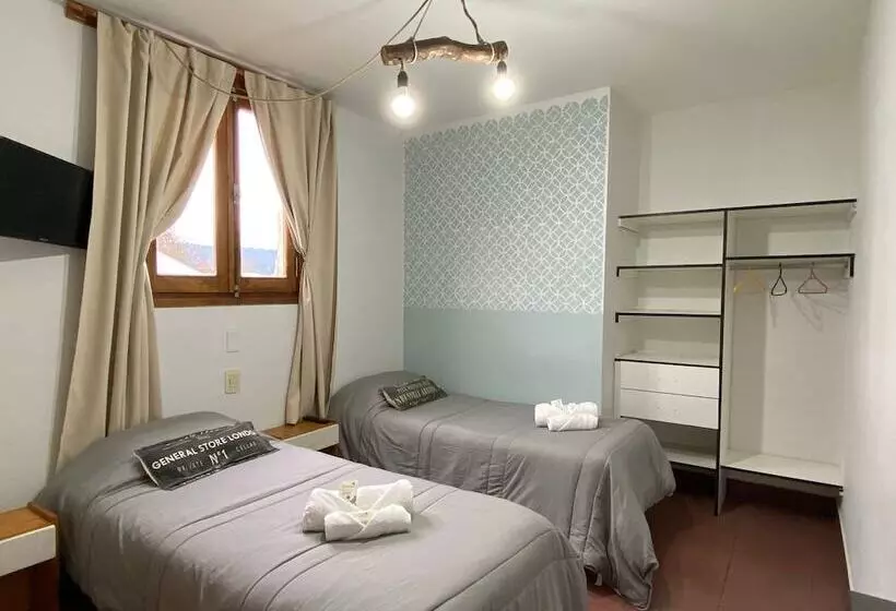 هتل Maktub Hosteria