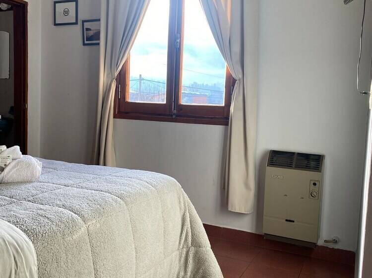 هتل Maktub Hosteria