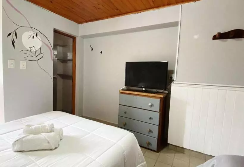 هتل Maktub Hosteria
