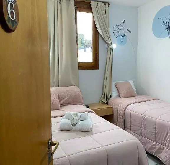 هتل Maktub Hosteria