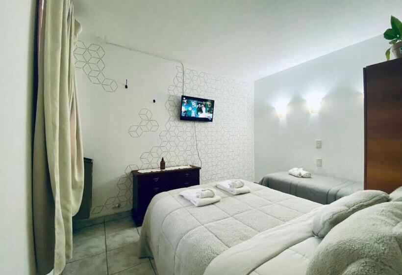 هتل Maktub Hosteria