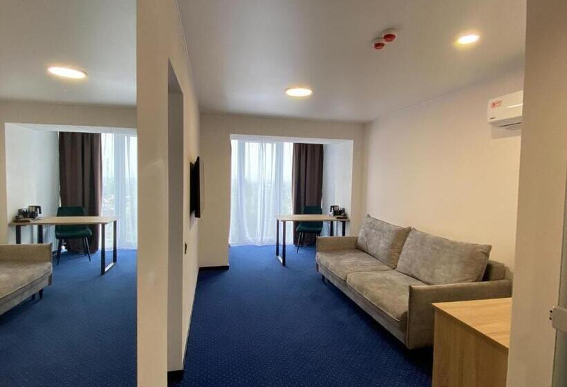 فندق Optima Collection Kamianske