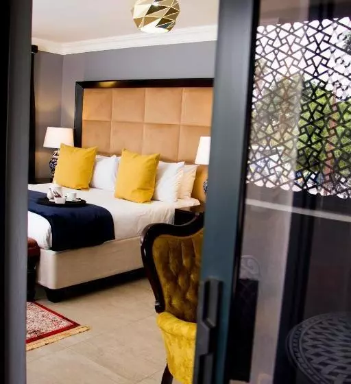 هتل Sasavona Boutique