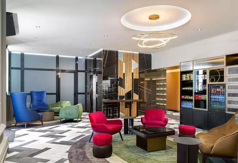 هتل The Basilian Minsk, Curio Collection By Hilton