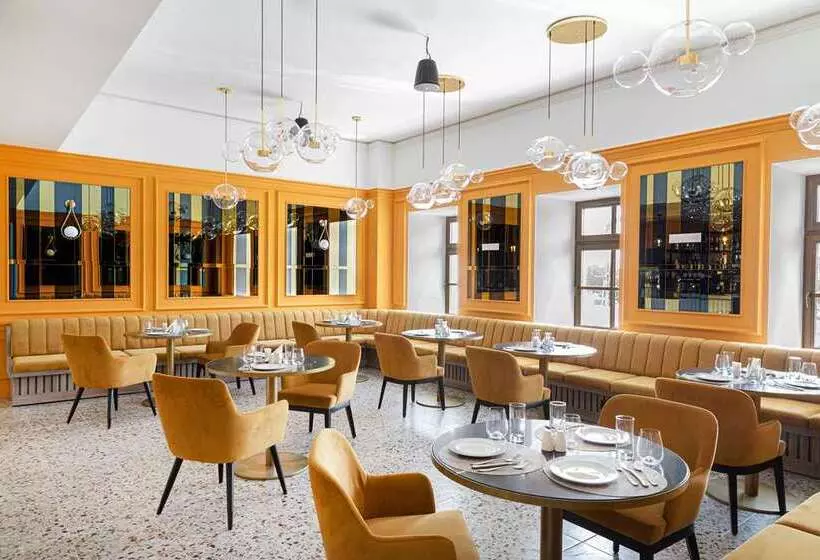 هتل The Basilian Minsk, Curio Collection By Hilton