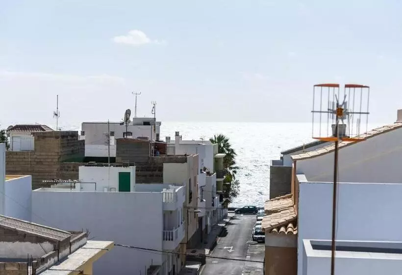 پانسیون Okeanos Eco Guest House