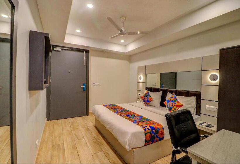 Fabhotel F9 Kirti Nagar