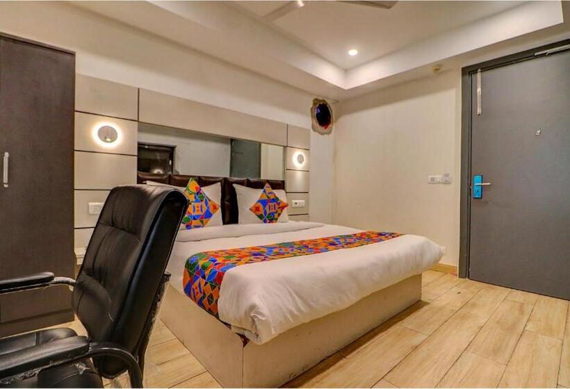 Fabhotel F9 Kirti Nagar