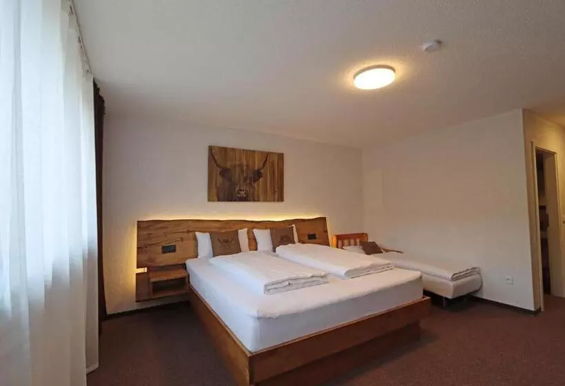 Hotelli Kreuz Höhengasthof