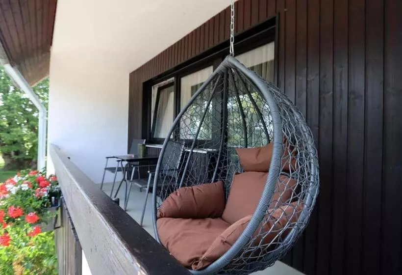 Hotelli Kreuz Höhengasthof