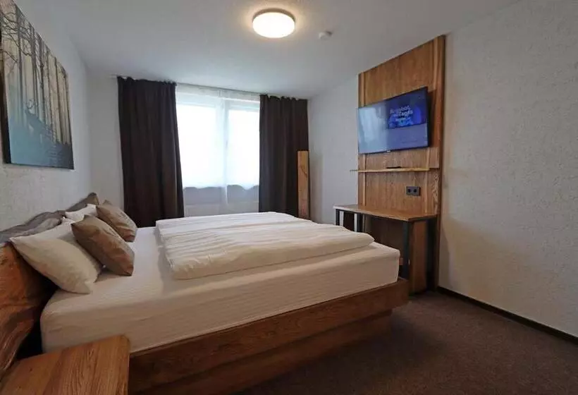 Hotelli Kreuz Höhengasthof