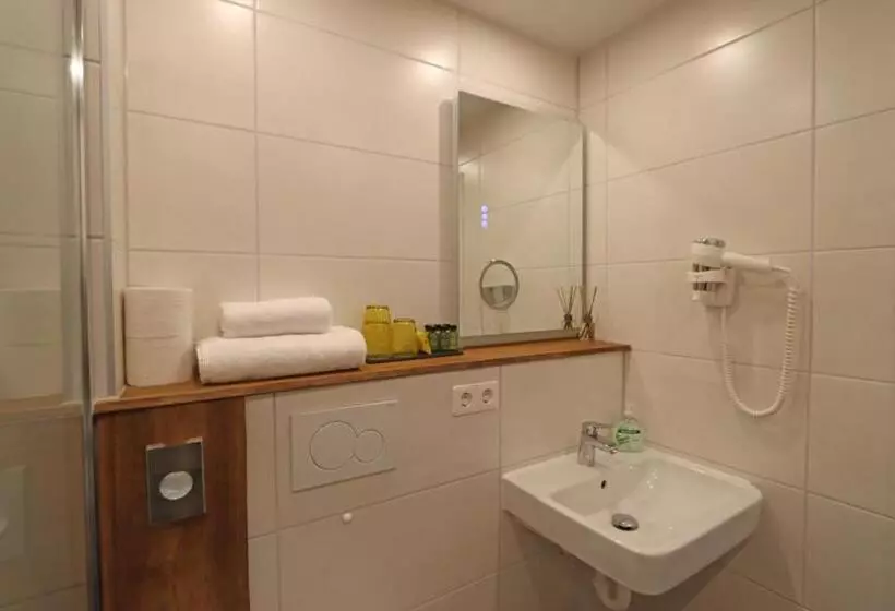 Hotelli Kreuz Höhengasthof