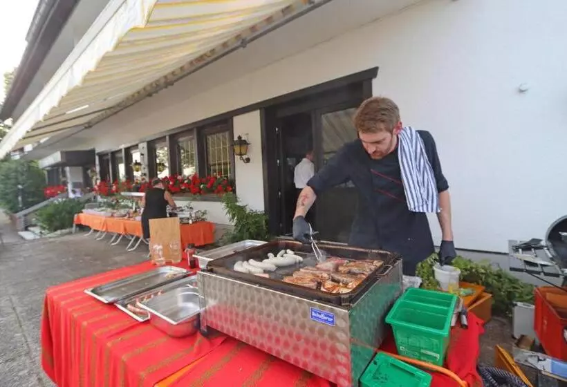 Hotelli Kreuz Höhengasthof