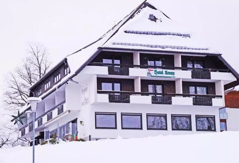 Hotelli Kreuz Höhengasthof