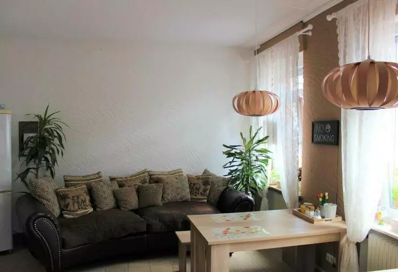 Hotelli Zur Post Schwanheim