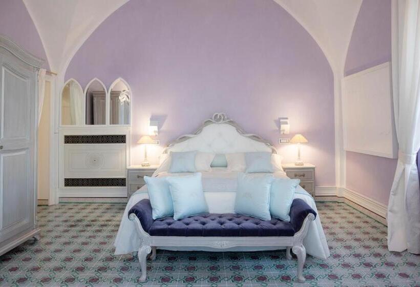 ペンション La Rondinaia