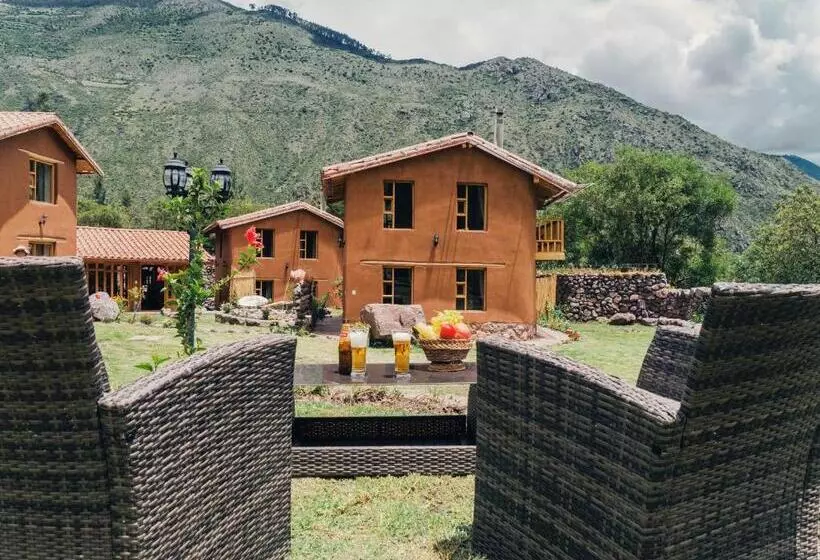 Unuwasi Hotel & Villa