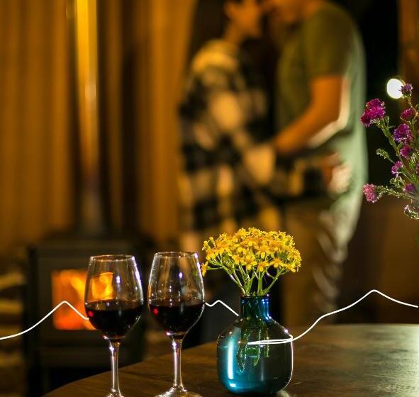 Unuwasi Hotel & Villa