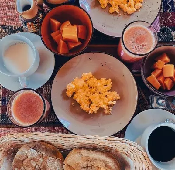 Unuwasi Hotel & Villa