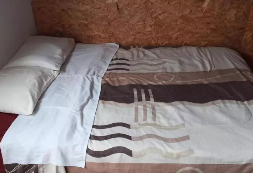 هاستل La Casa Del Nenufar
