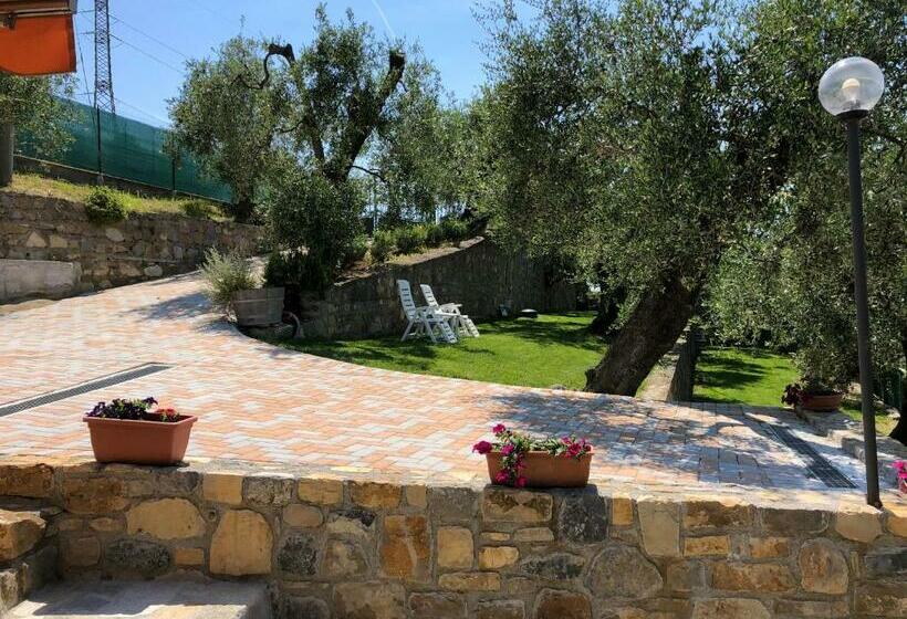 تختخواب و صبحانه Casa Vacanze Uliveto