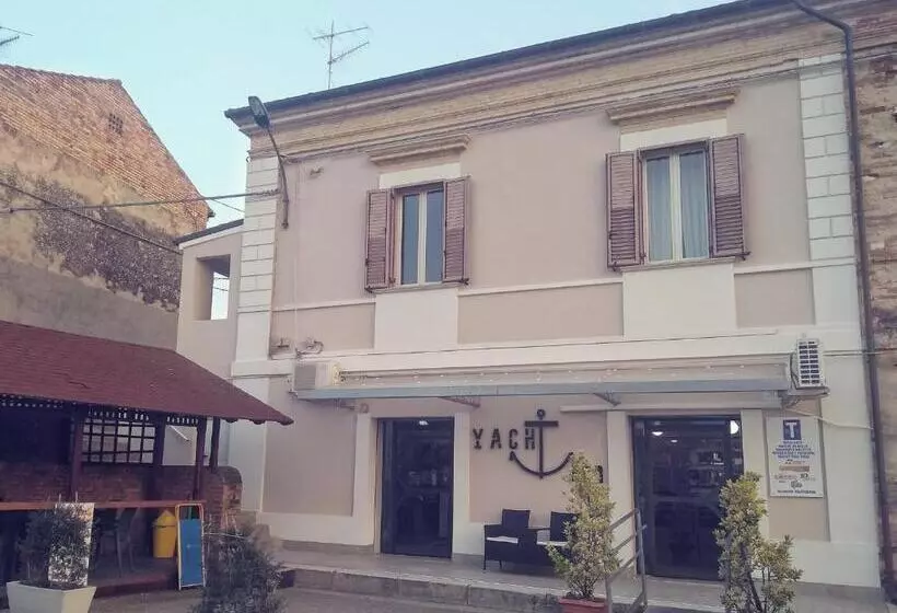 Aamiaismajoitus (B&B) Stazione A Mare