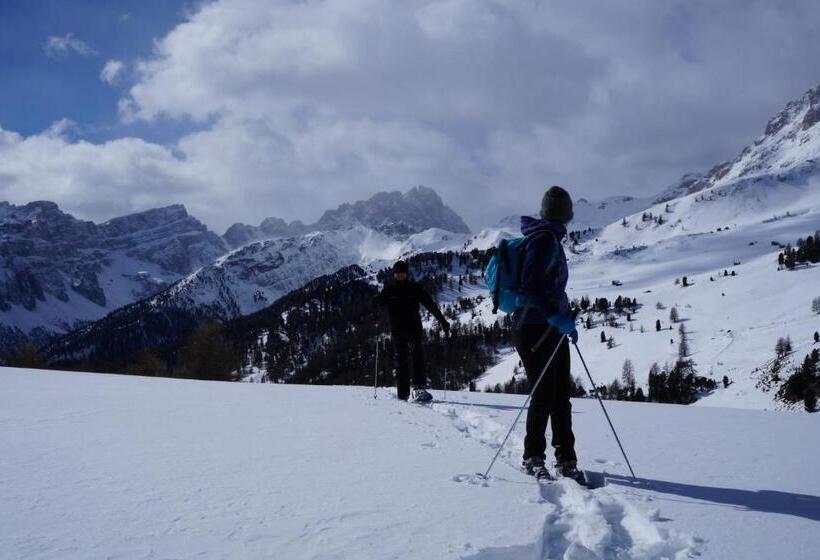 ホテル Ciasa Medalghes