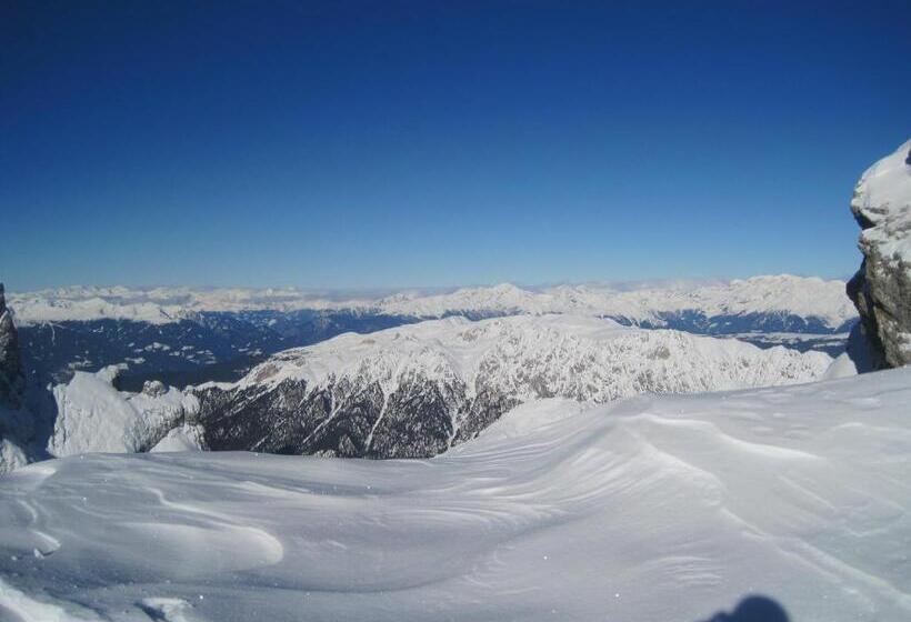 ホテル Ciasa Medalghes