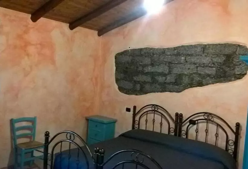 Hotelli Fattoria Sos Astores