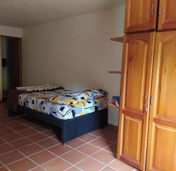 هتل Orillas Del Pizano