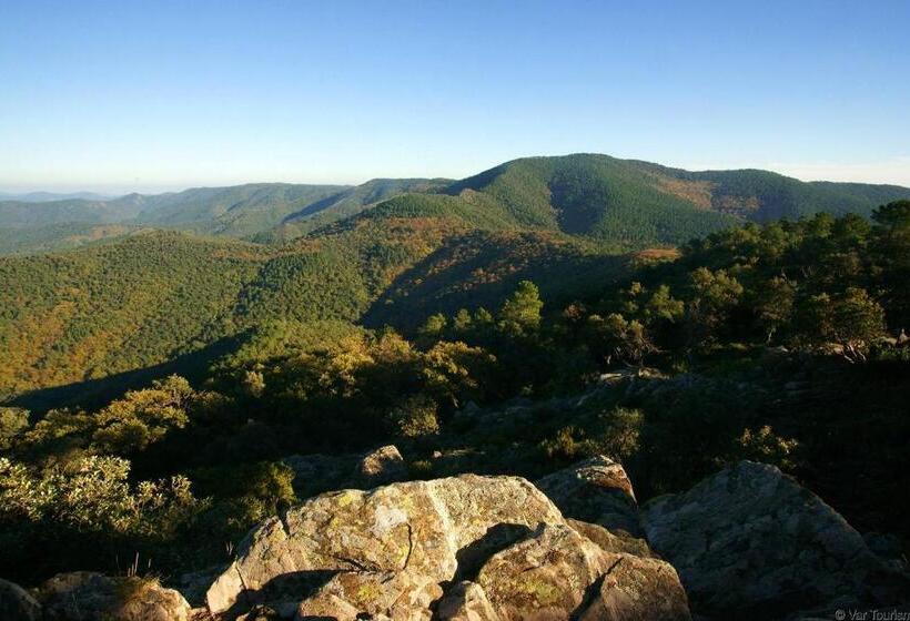 펜션 Appartement En Pleine Nature Avec Piscine Chauffée