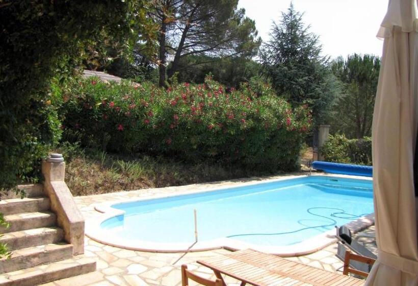 펜션 Appartement En Pleine Nature Avec Piscine Chauffée