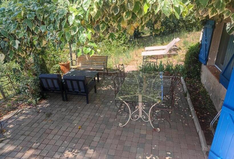 펜션 Appartement En Pleine Nature Avec Piscine Chauffée