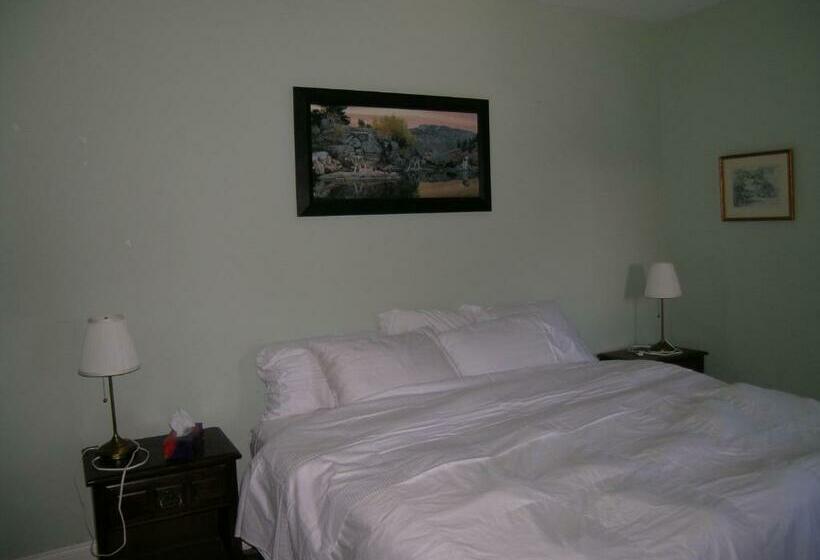 بنسيون Elsie J S Historic House