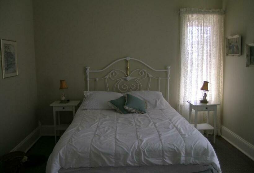 بنسيون Elsie J S Historic House