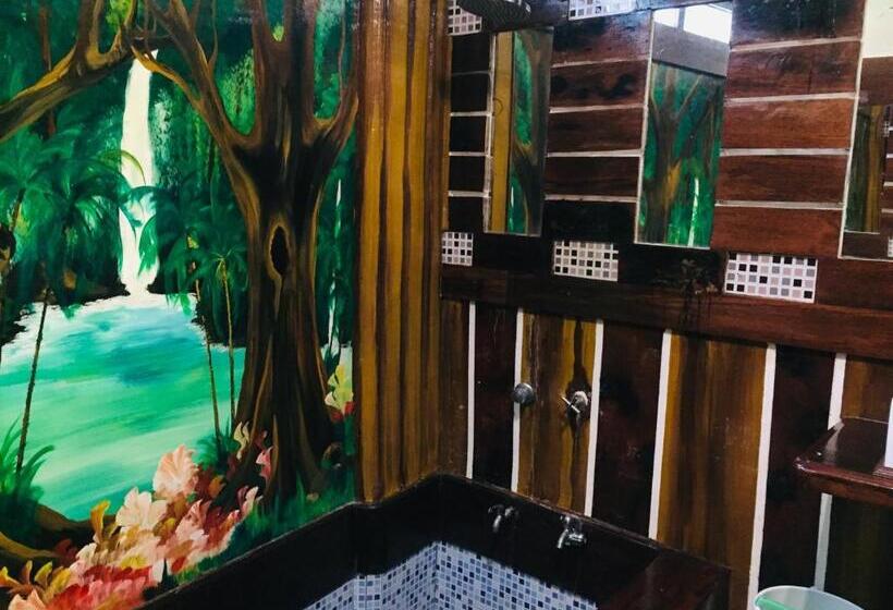 Пансион Forest Wood Port Barton