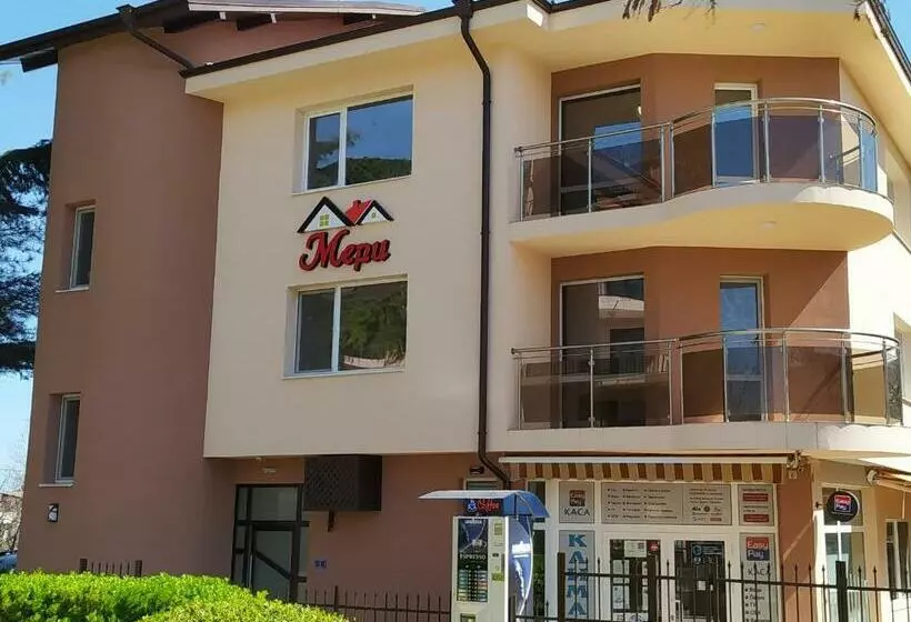 پانسیون Guest Rooms Mery