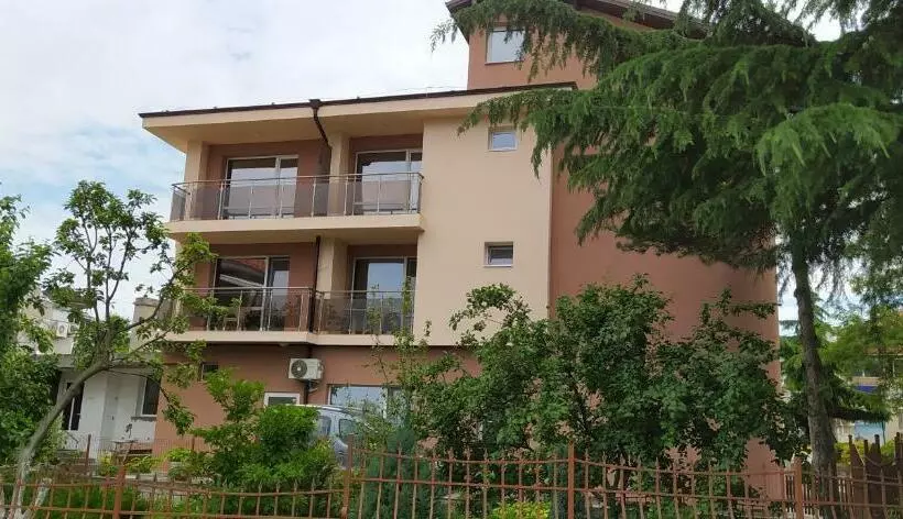 پانسیون Guest Rooms Mery